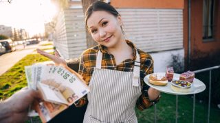 Public Agent – Cream Cakes And A Creampie