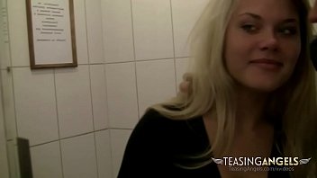 Bold Blonde Bares Her Bare Bottom In Broad Daylight As Her Man Captures Every Cheeky Moment