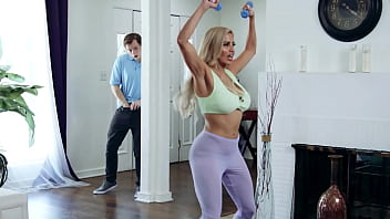 Sneaking A Peek At My Smoking Hot Latina Stepmom’s Sweaty Workout – Milfed