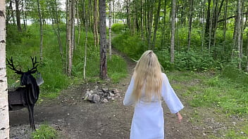 Risky Outdoor Fuck With A Blonde Babe In Fishnets